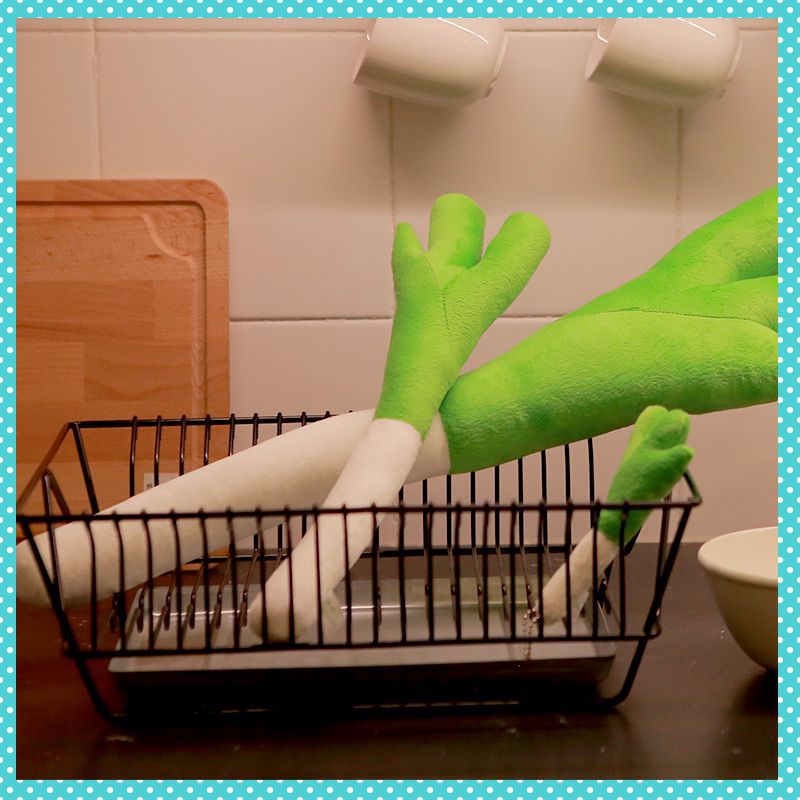 Японские анимационные перифери – обзор и цена Plant Parent Pillow